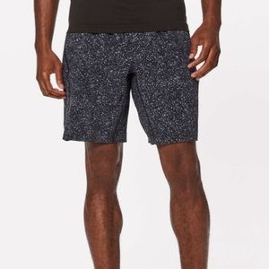 Lululemon Pace Breaker Short 9" *Liner